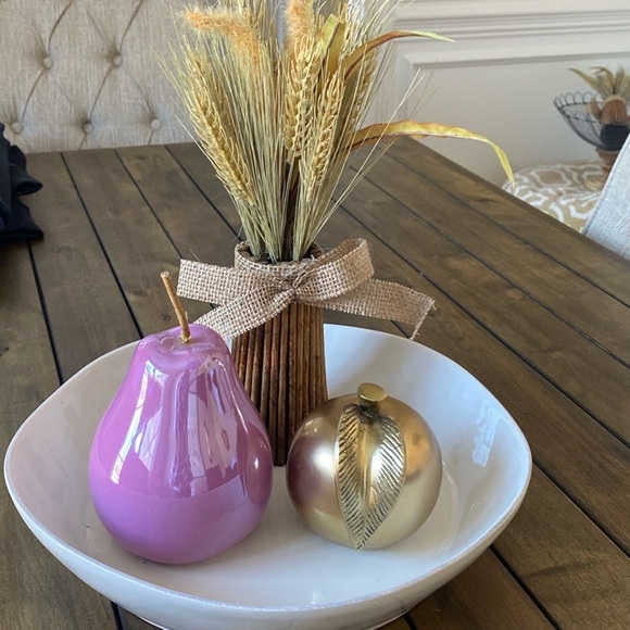 Pearlescent Ceramic Pear Figurine - Orchid - Picture 14 of 16